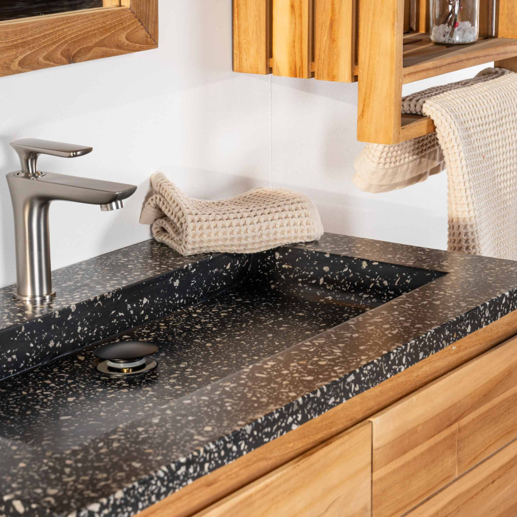 Meuble salle de bain en teck et terrazzo noir Ananta 80cm - Salle de bain - Wanda collection Meuble salle de bain en teck et terrazzo noir Ananta 80cm - Salle de bain - Wanda collection