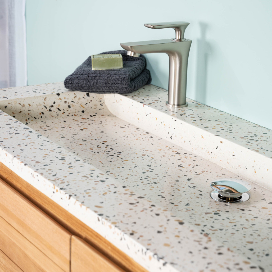 Meuble salle de bain en teck et terrazzo crème Toni 120cm - Salle de bain - Wanda collection Meuble salle de bain en teck et terrazzo crème Toni 120cm - Salle de bain - Wanda collection