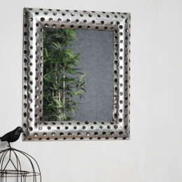 Espejo de madera Pamplona con acabado plateado metal 50 x 60 cm