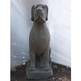 Statue chien en pierre volcanique jardin 100 cm