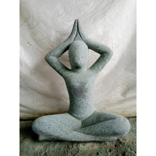 Estatua diseño de piedra volcanica yoga 50 cm
