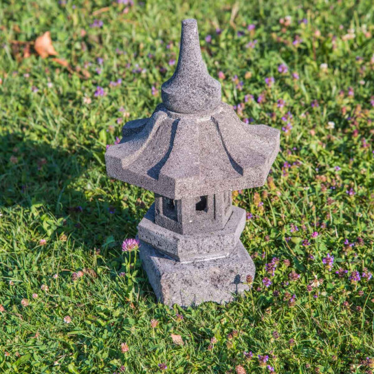 Lampe de jardin japonais en pierre de lave 50cm