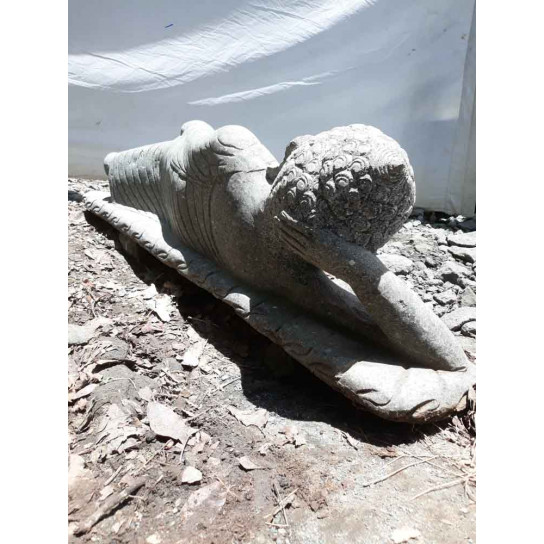 Statue bouddha allongé en pierre volcanique 1m50