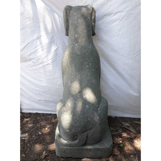 Statue chien en pierre volcanique jardin 100 cm