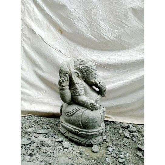 Statue d'extérieur en pierre volcanique ganesh 50 cm
