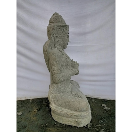Statue de jardin en pierre volcanique déesse balinaise 1m