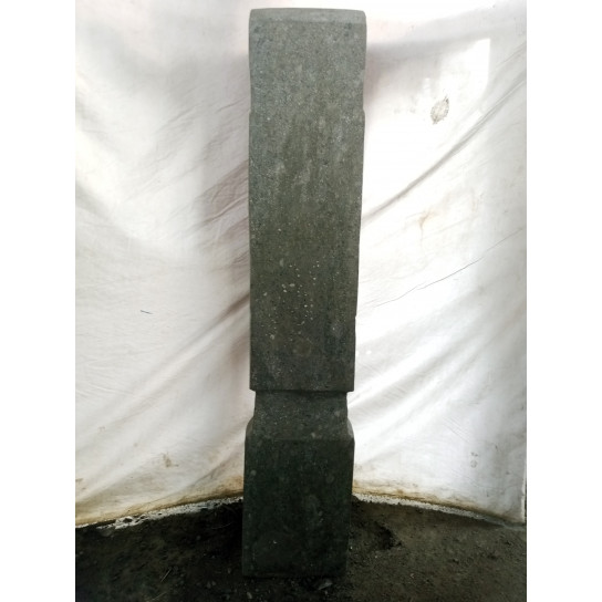 Statue en pierre naturelle moaï debout 120 cm