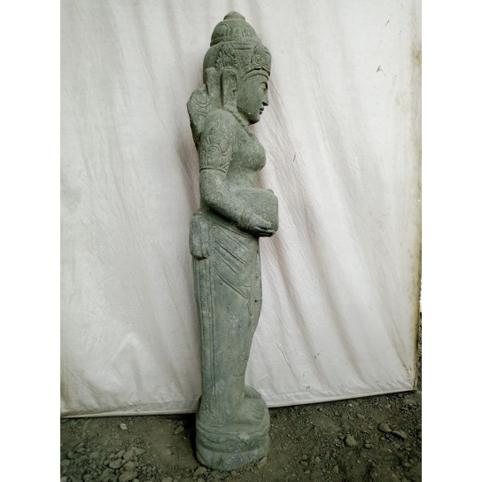 Statue en pierre naturelle verseuse d'eau déesse dewi 1,50 m