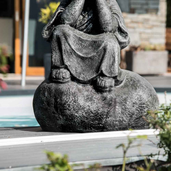 Statue moine shaolin pensif patiné gris 80 cm
