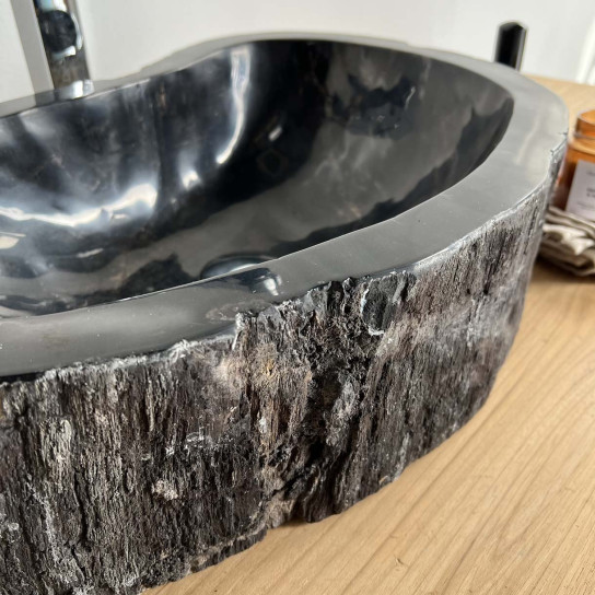 Vasque à poser unique en bois fossilisé noir