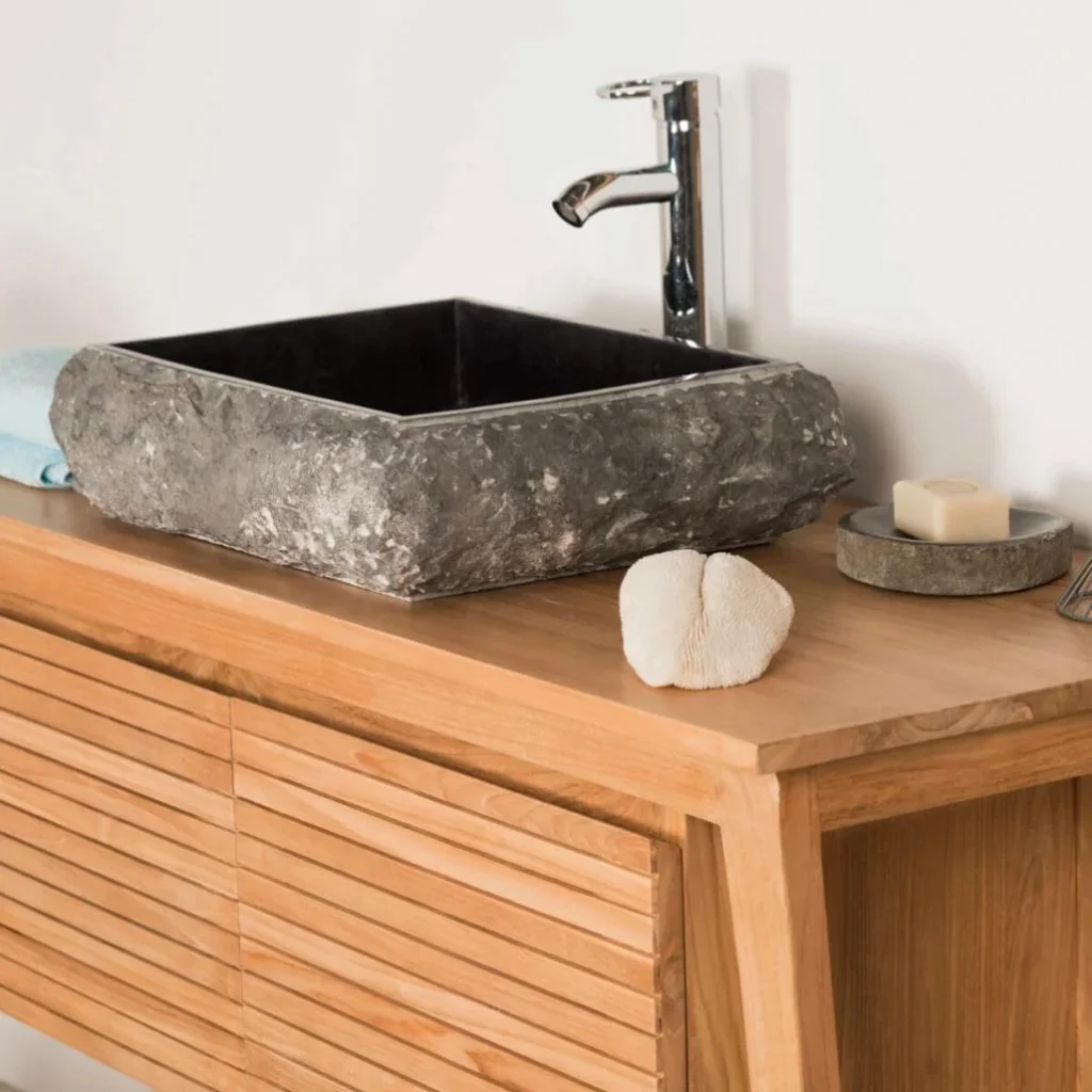 Vasque rectangulaire en marbre noir brut à poser sur meuble en bois