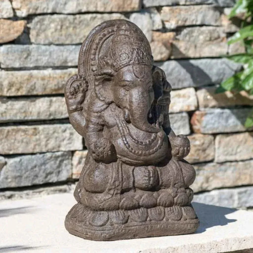 Statue de Ganesh brune finition antique pour jardin zen