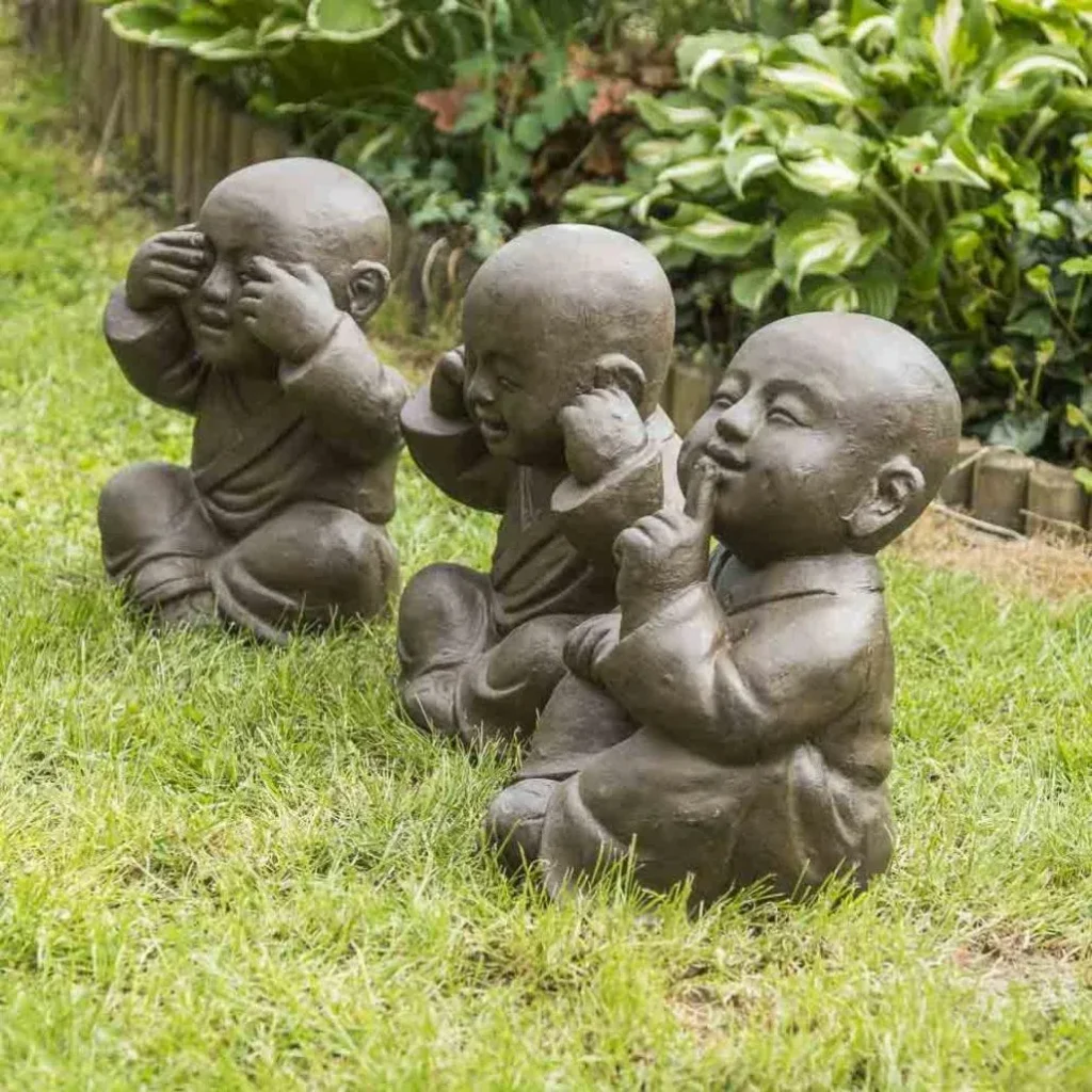 Statues des trois moines de la sagesse bruns pour jardin zen